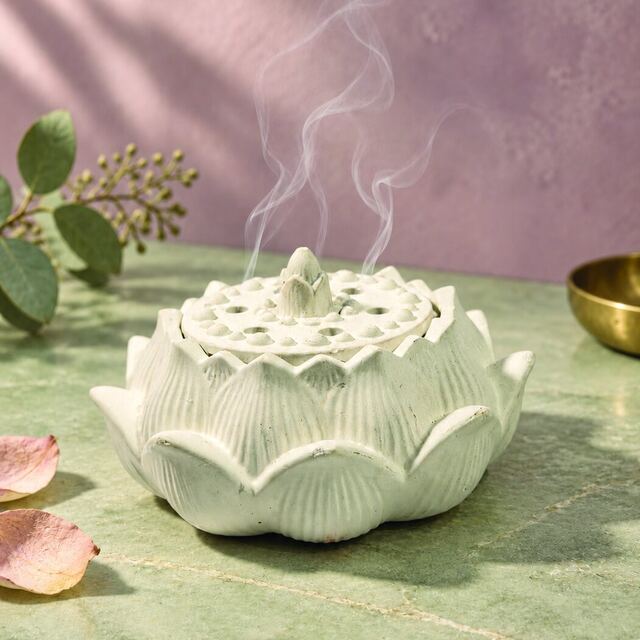 Jaali Lotus White